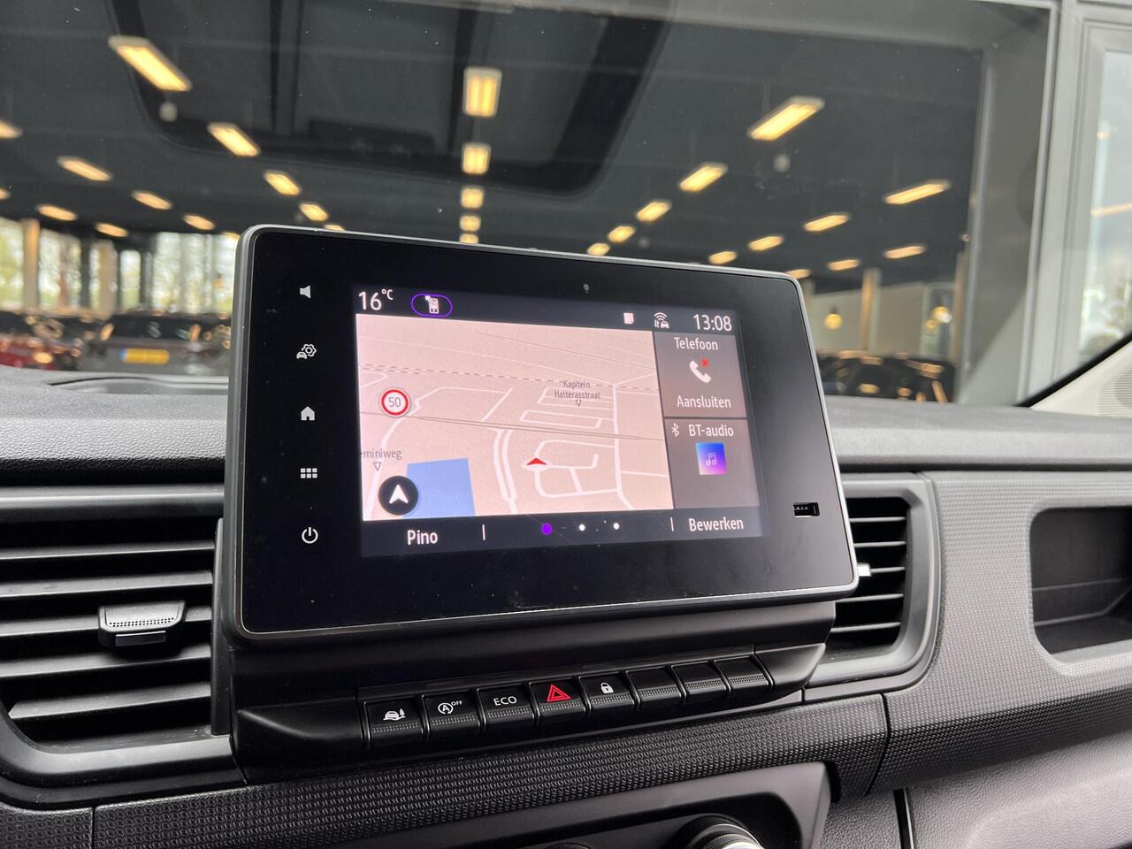 Renault TRAFIC 2.0 dCi 130 T30 L2H1 Work Edition | Navigatie | Trekhaak | Apple Carplay | Betimmering