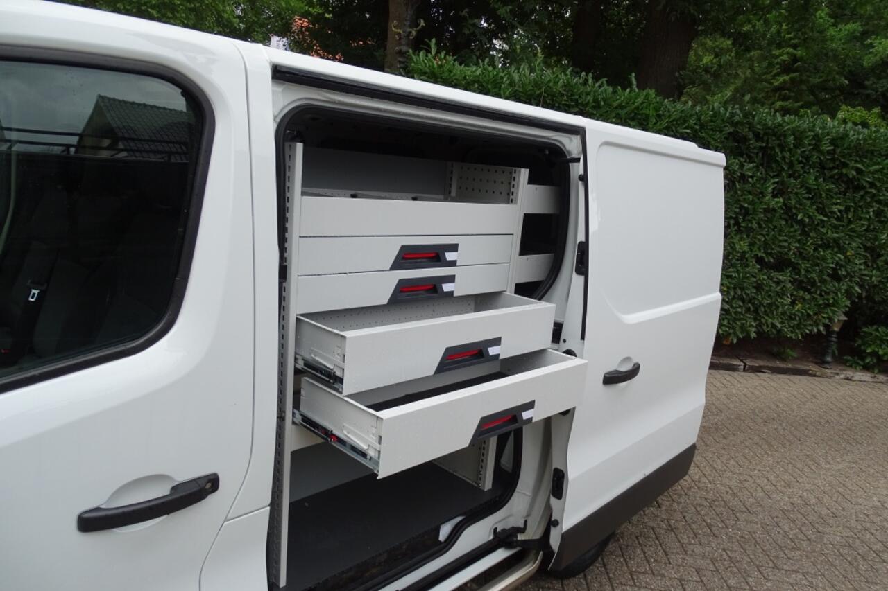 Renault TRAFIC 1.6 dCi T29 L1H1Comf NAVI 3 ZIT KASTEN INR NWST