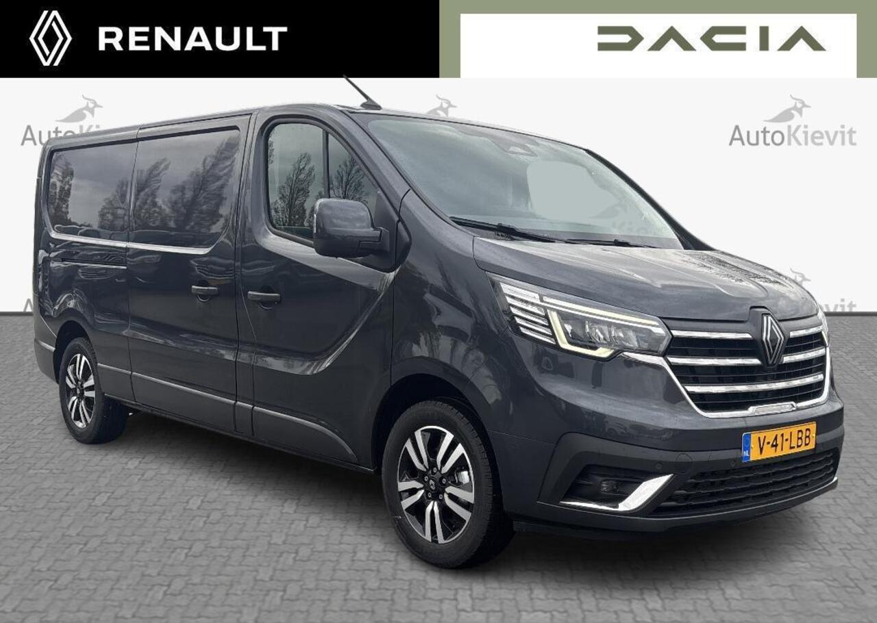 Renault TRAFIC 2.0 Blue dC1 150 T30 L2H1 Extra - Reservewiel / Alarm / 17\" lichtmetalen velgen 'Avens Noir Diamantée' in aluminium en zwart,Houten laadvloer