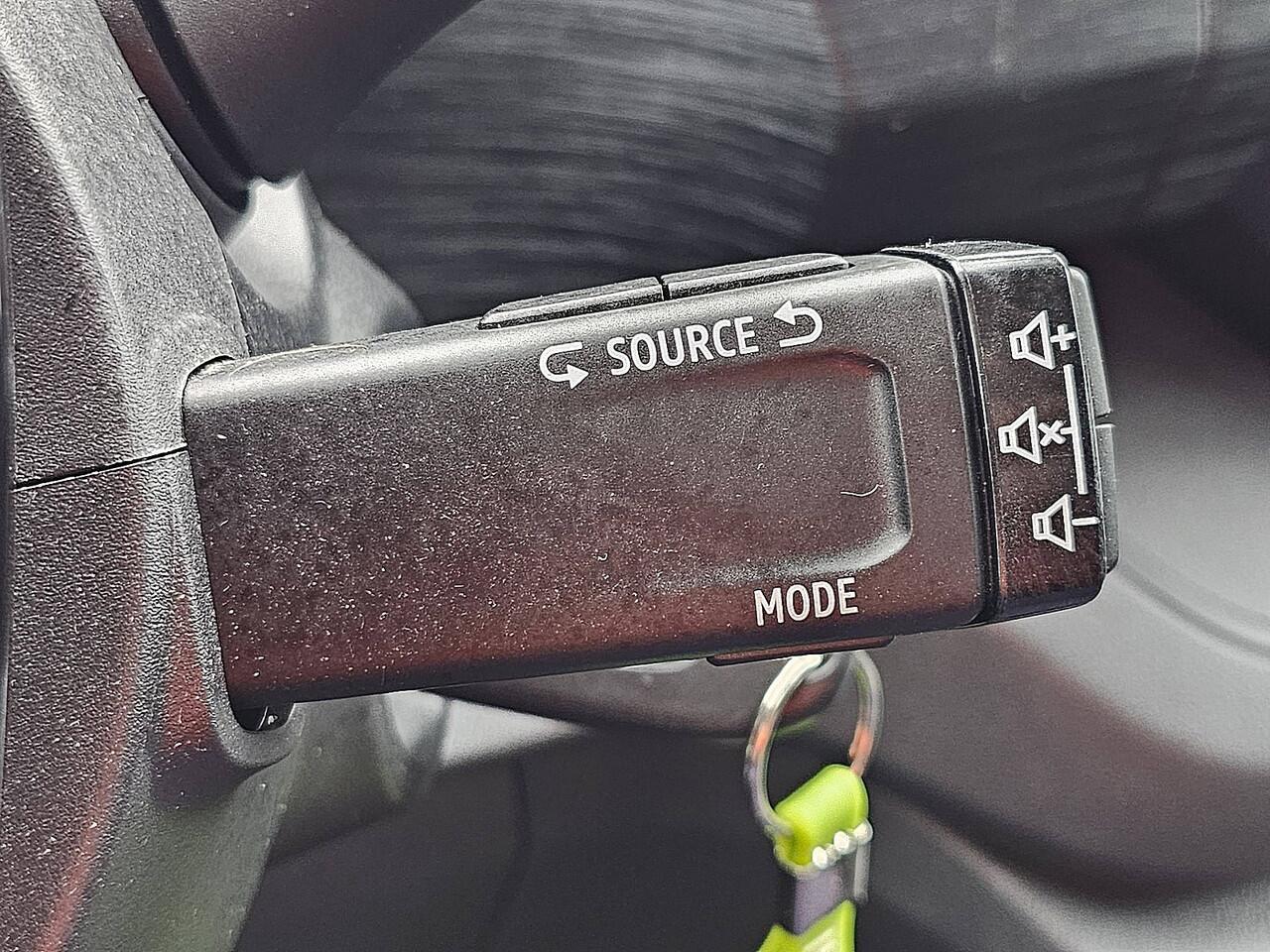 Renault TRAFIC 2.0 dCi 150 T29 L2H1 DC Airco Automaat Navi Sidebars Euro6 150Pk NAP 1e Eigenaar!