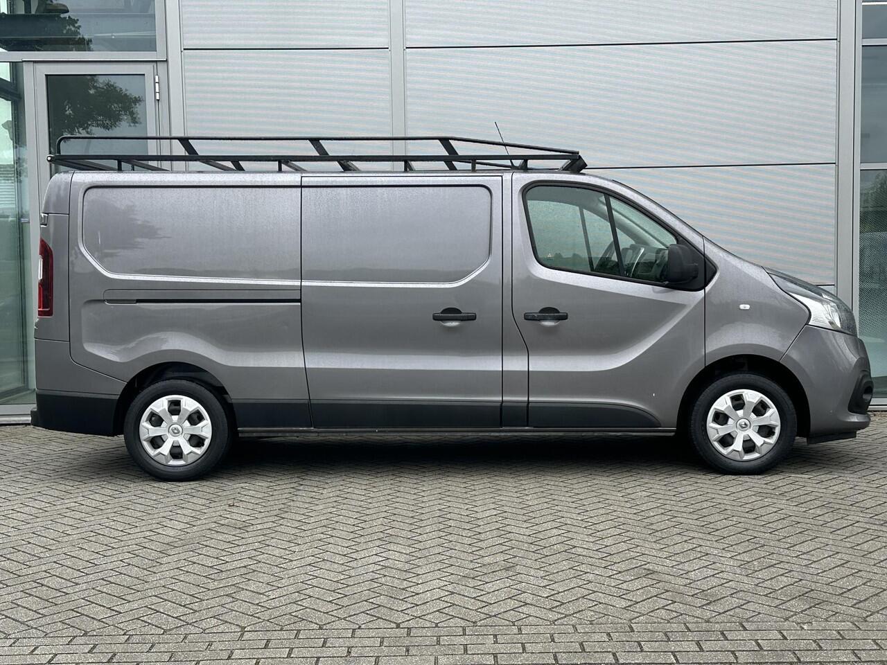 Renault TRAFIC 1.6 dCi 125 T29 L2H1 Luxe | CLIMATE CONTROL | TREKHAAK | NAVIGATIE | IMPERIAAL |