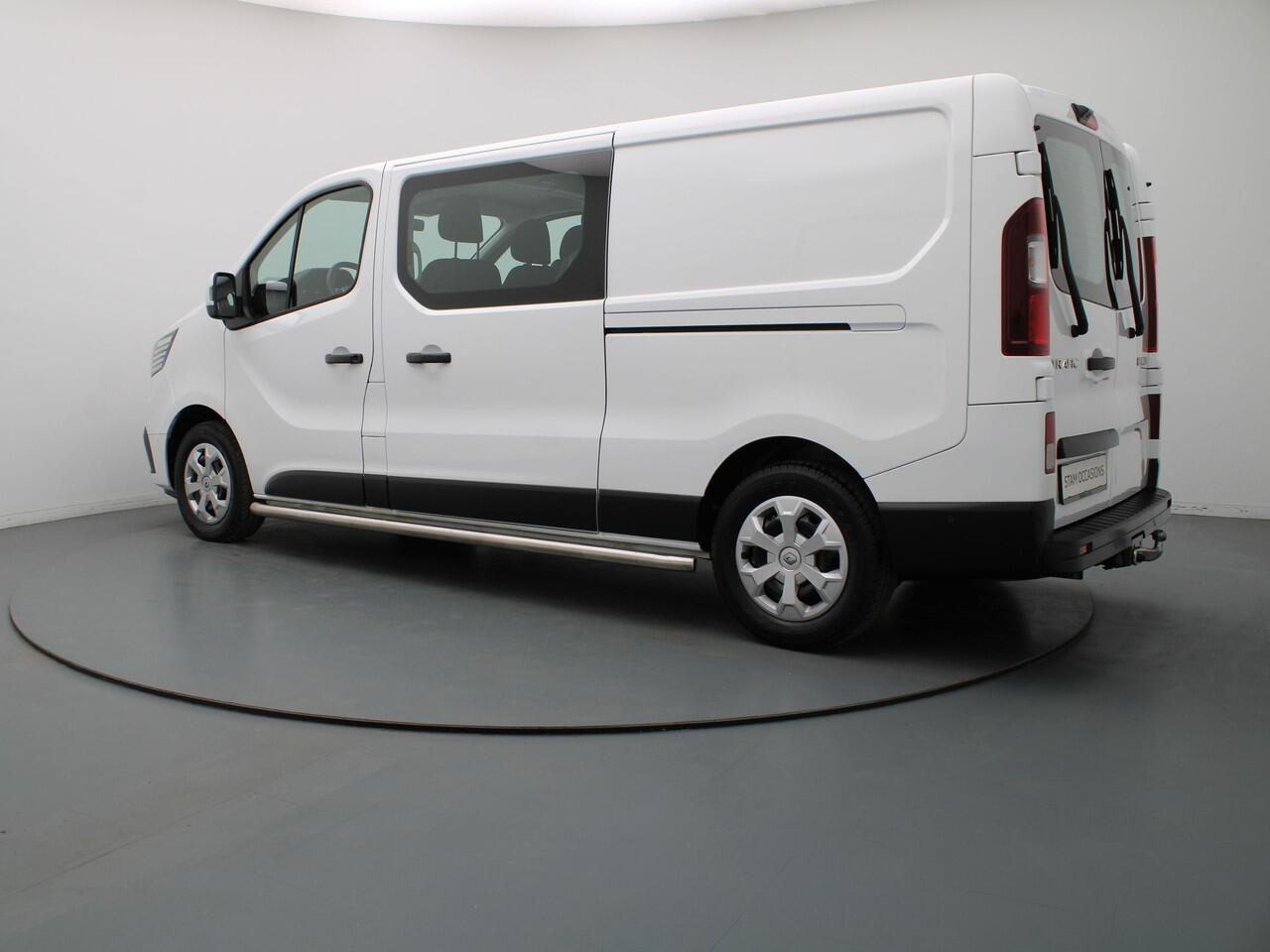 Renault TRAFIC 2.0 dCi 150pk EDC T29 L2H1 DC Work Edition Camera | Cruise | Navi | Parkeersens. v+a | Trekhaak