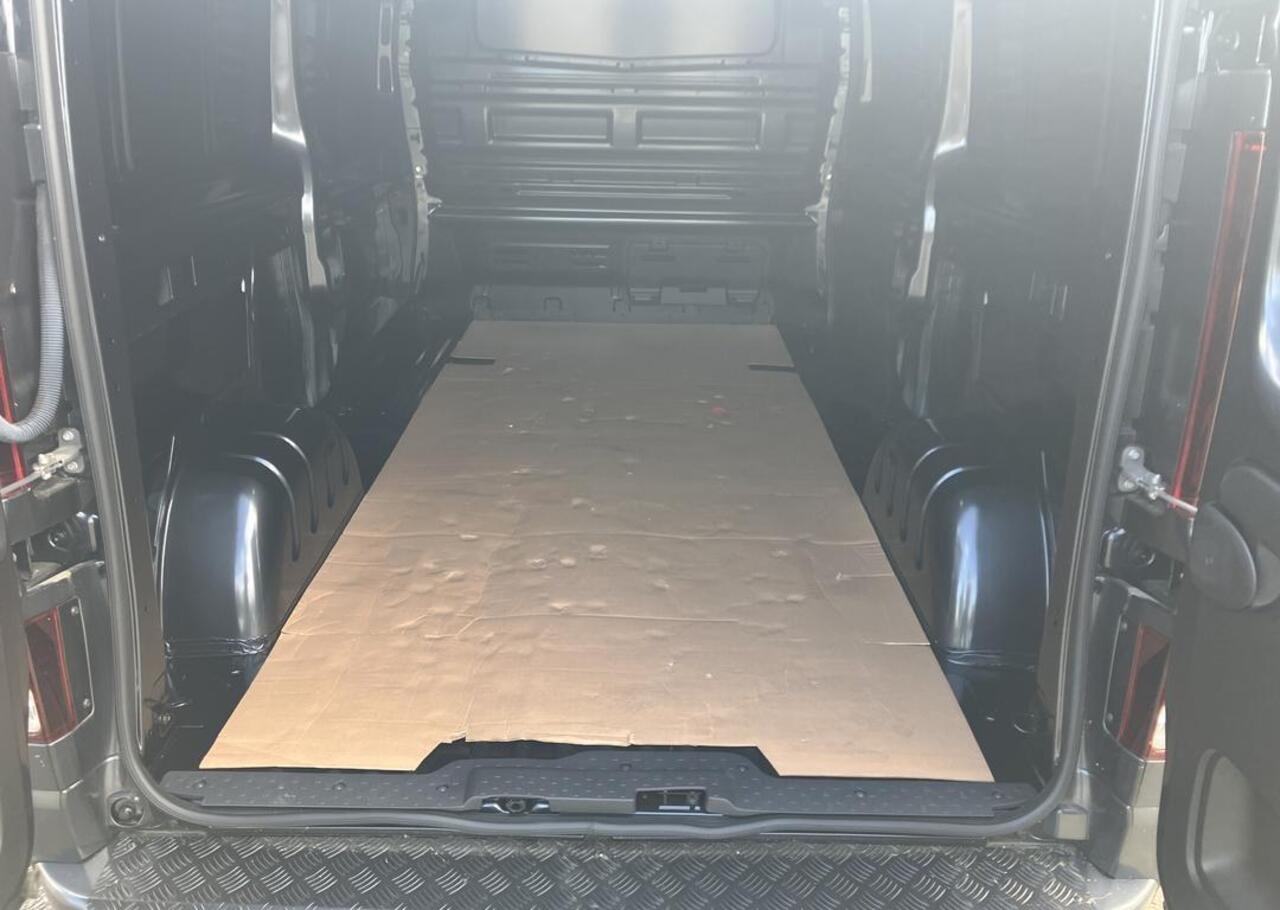 Renault TRAFIC 2.0 Blue dC1 150 EDC T30 L2H1 Extra - 125th Anniversary - Alarm / Trekhaak / Reservewiel