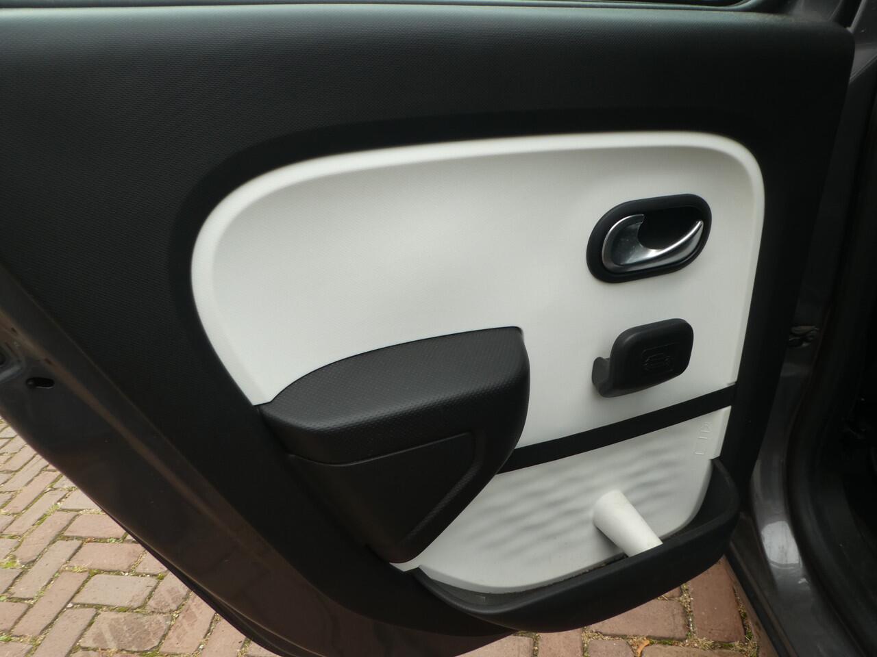 Renault TWINGO 0.9 TCe Intens Automaat, Camera, Andoird/Carplay