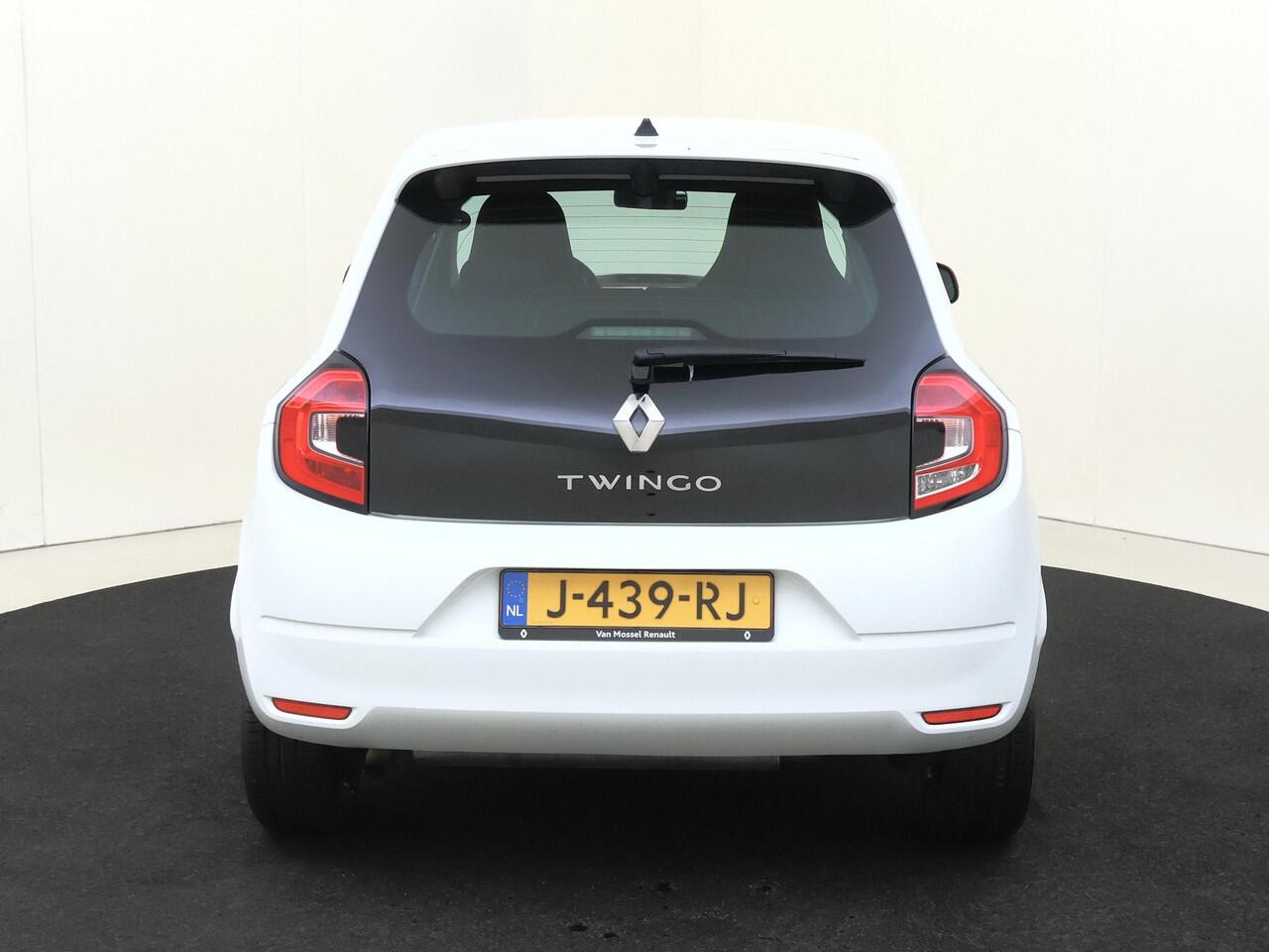 Renault TWINGO 1.0 SCe Collection 73PK | Exterieurpakket 'Rouge' | LED-Dagrijverlichting | Automatische Verlichting | Airconditioning | R&GO Radio | Bluetooth | LED-Dagrijverlichting | Elektrisch Verstelbare Spiegels | Snelheidsbegrenzer