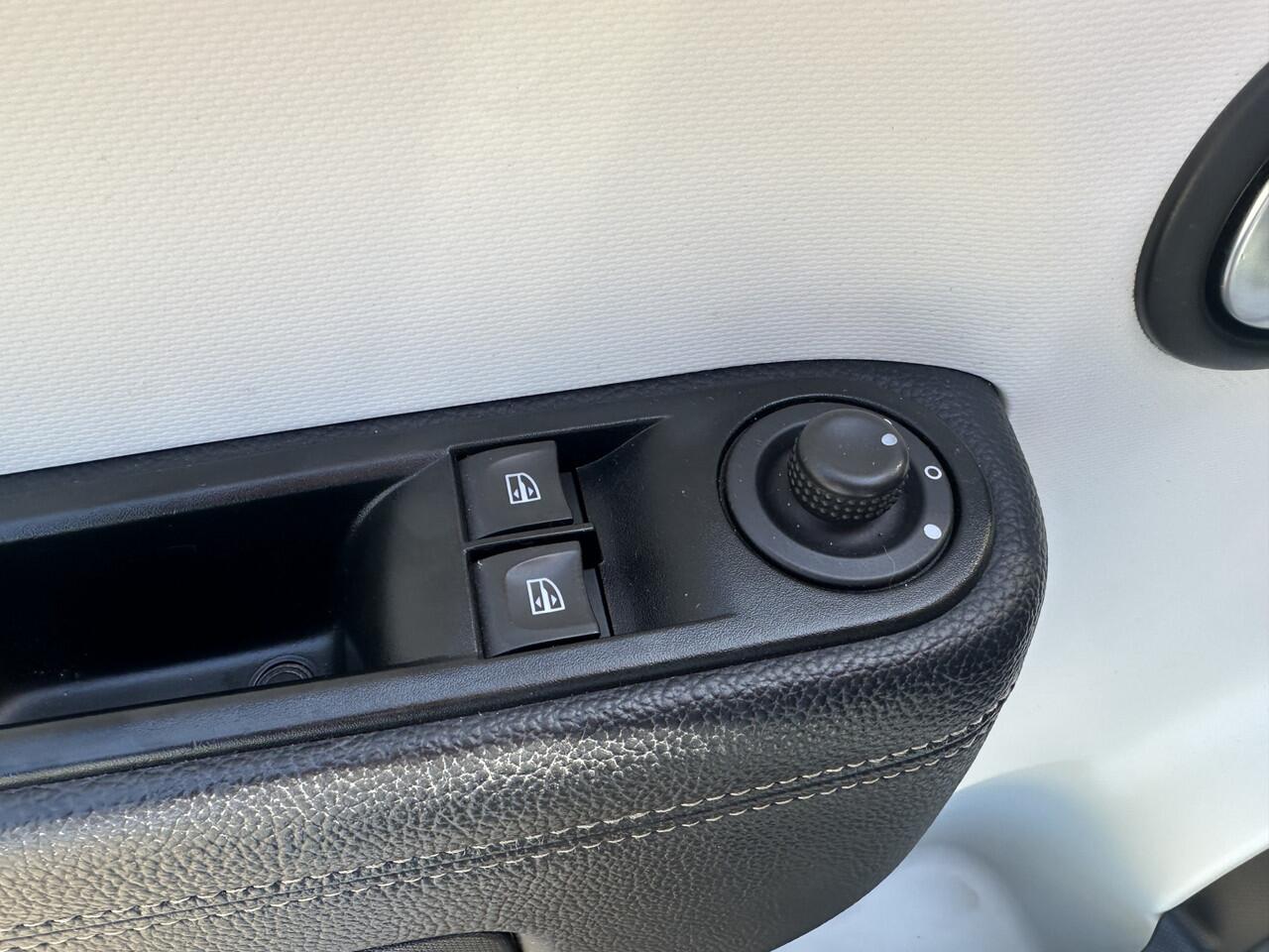 Renault TWINGO 0.9 TCe Intens | Automaat | PDC