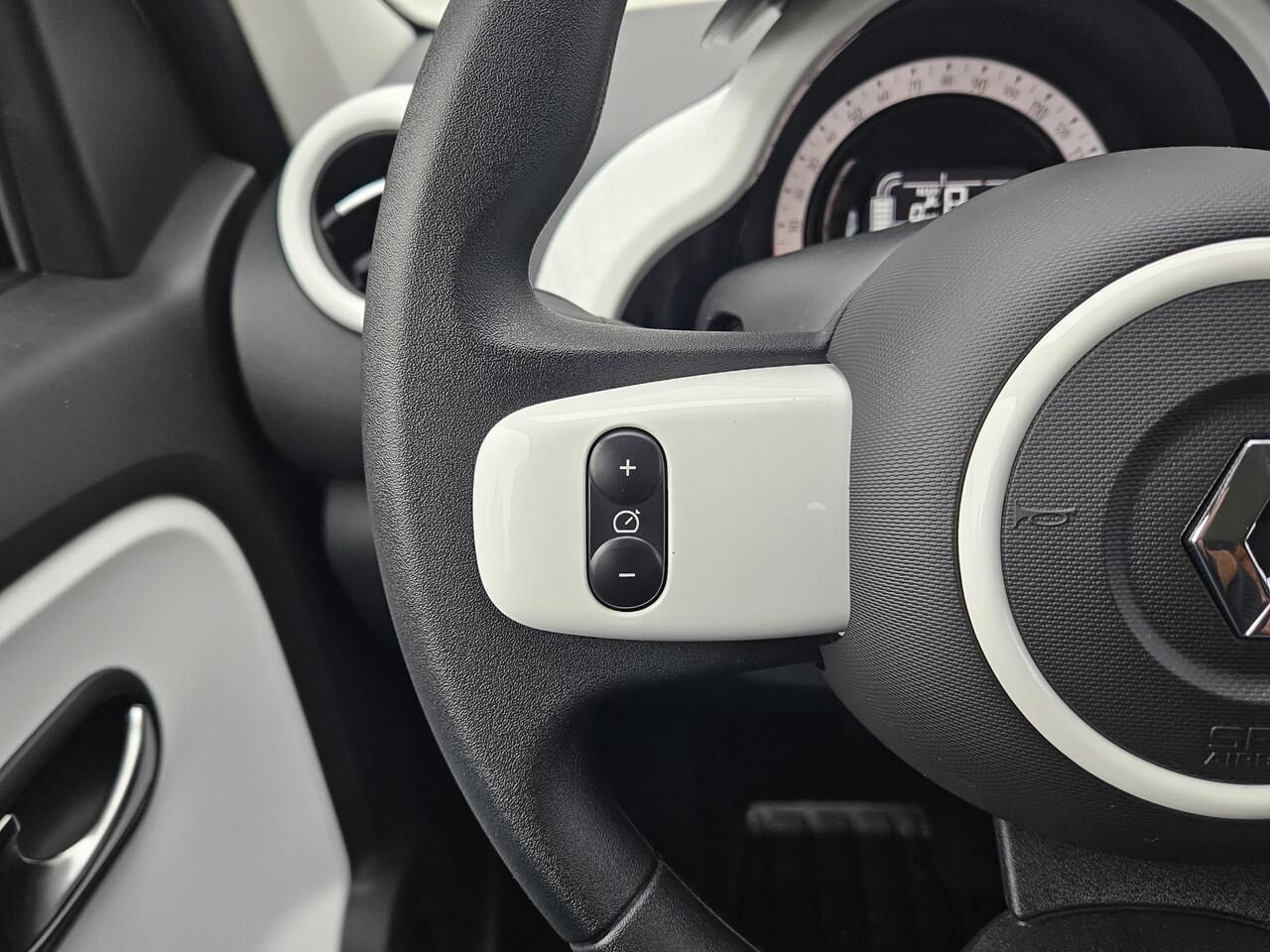 Renault TWINGO Z.E. R80 E-Tech Equilibre / Demo / Draadloos Apple Carplay & Android Auto / Airco / Navigatie /