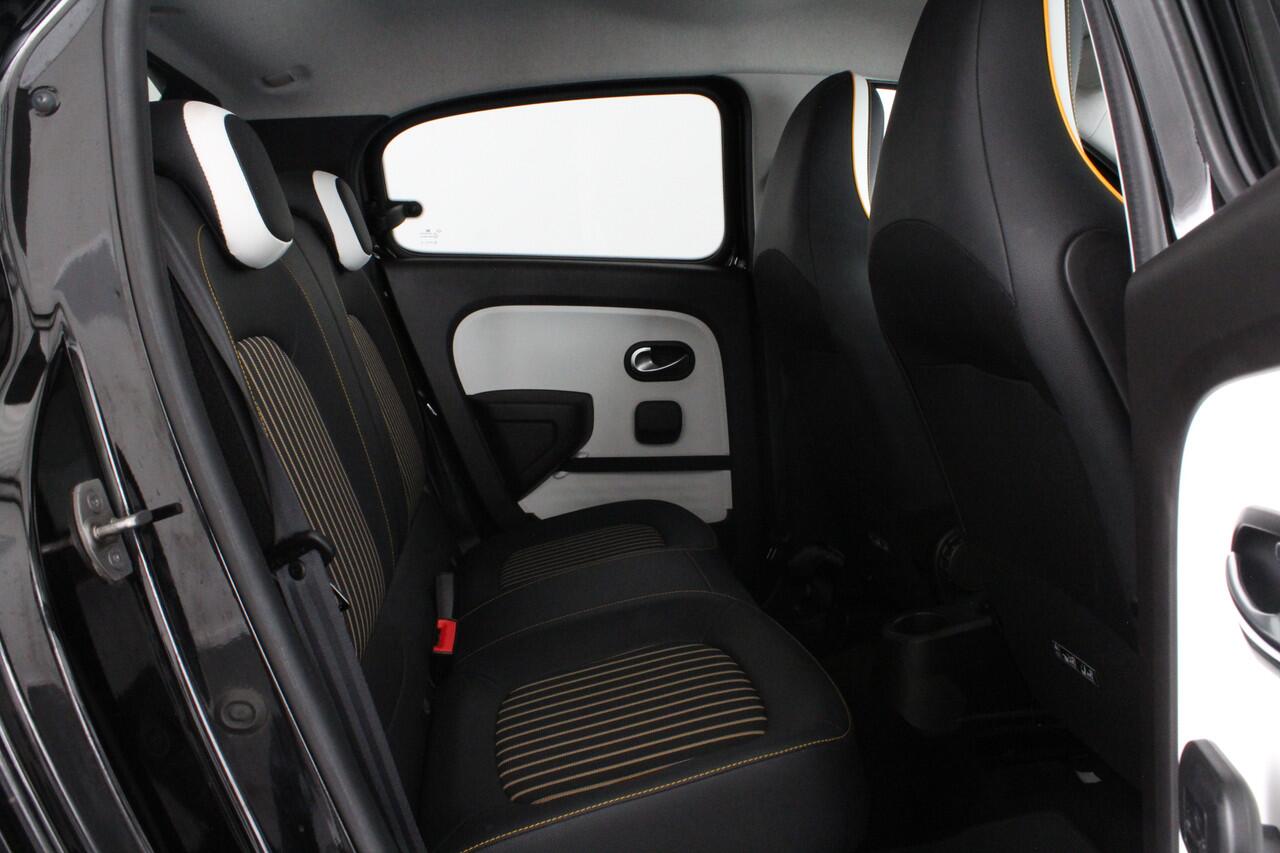 Renault TWINGO 0.9 TCe Intens > 92pk Automaat / Navigatie via Apple Carplay/Android Auto / cruise control