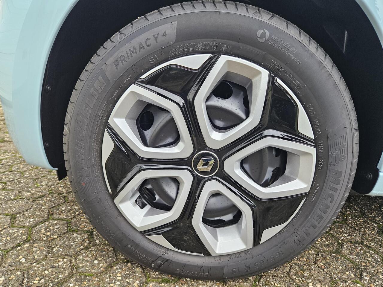 Renault TWINGO Z.E. R80 E-Tech Equilibre / Demo / Draadloos Apple Carplay & Android Auto / Airco / Navigatie /