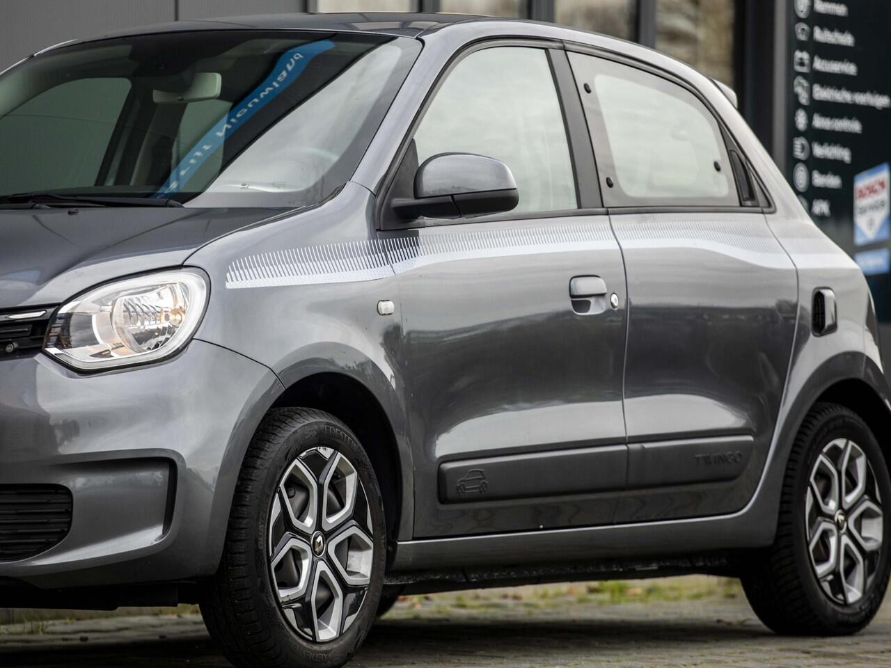 Renault TWINGO 1.0 SCe Collection apple carplay.