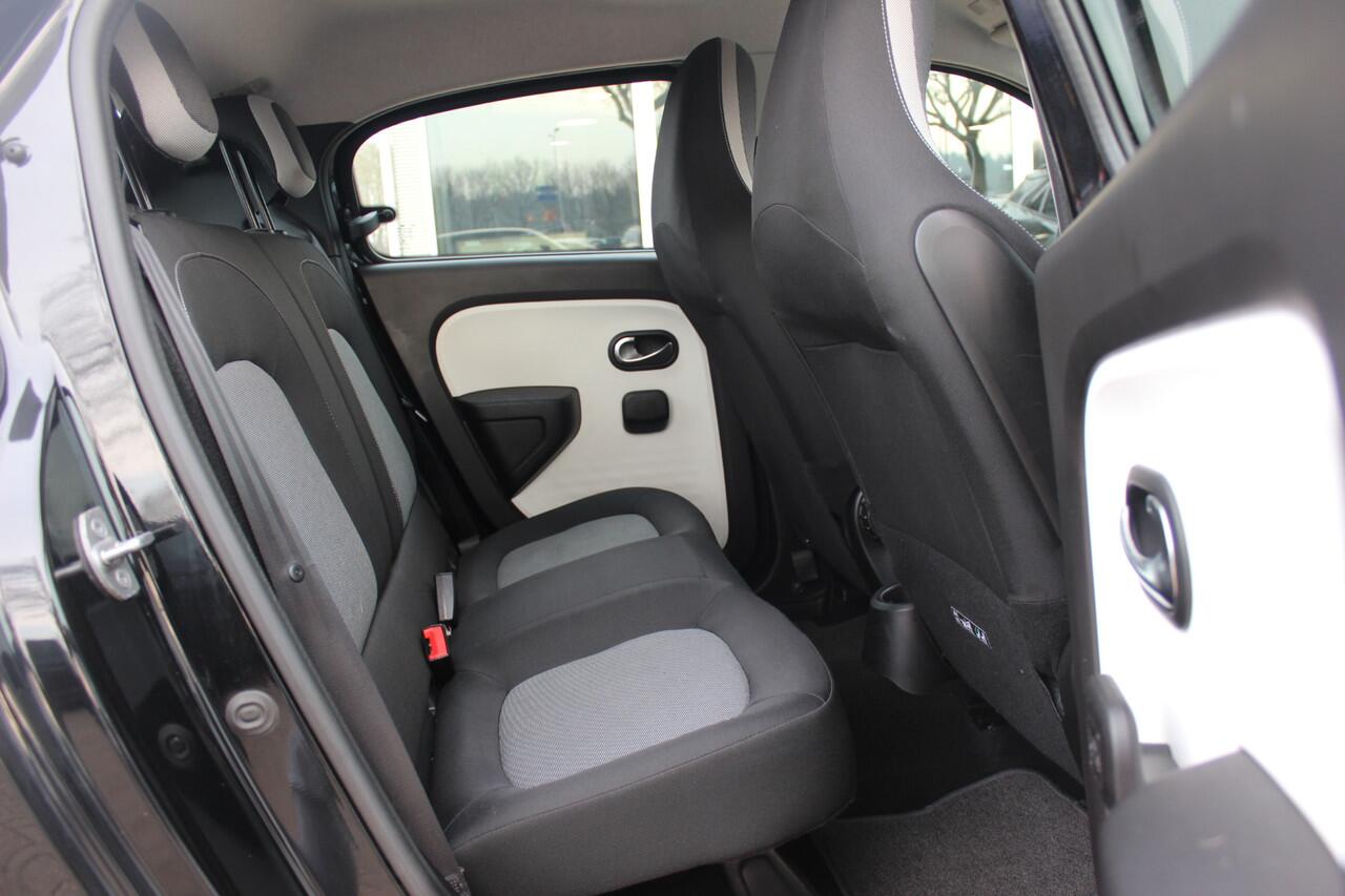 Renault TWINGO 1.0 SCe Collection / Bluetooth / Radio / DAB / Getint glas / LED Dagrijverlichting / Airco