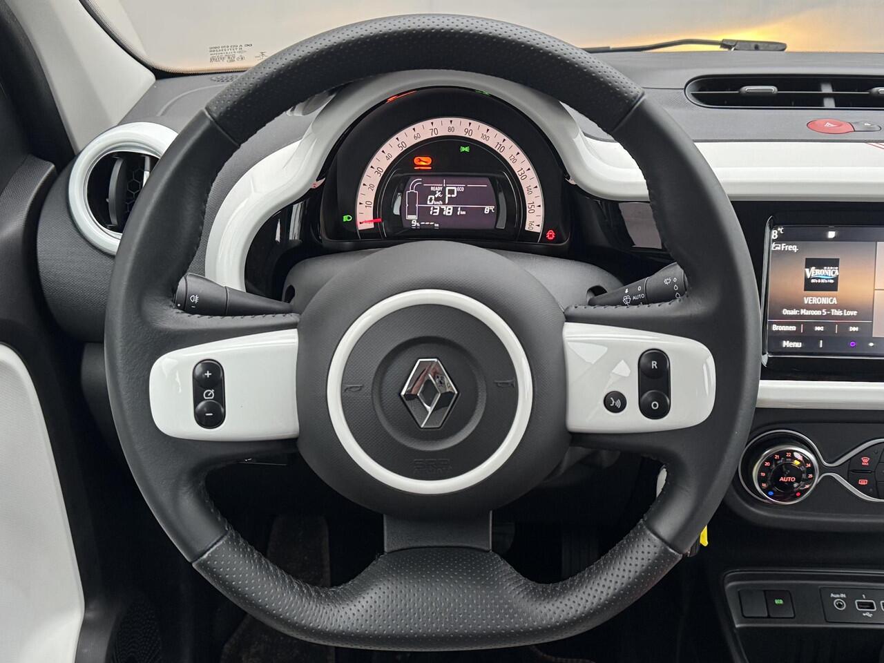 Renault TWINGO Z.E. R80 Série Limitée Vibes Automaat / Dealer onderhouden / Accu SoH 95,68 % / WLTP 186 km / Navigatie via Apple Carplay & Android / Stoelverwarming / 16" LM wielen met All Season banden /