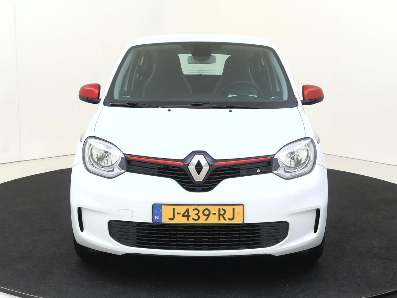 Renault TWINGO 1.0 SCe Collection 73PK | Exterieurpakket 'Rouge' | LED-Dagrijverlichting | Automatische Verlichting | Airconditioning | R&GO Radio | Bluetooth | LED-Dagrijverlichting | Elektrisch Verstelbare Spiegels | Snelheidsbegrenzer