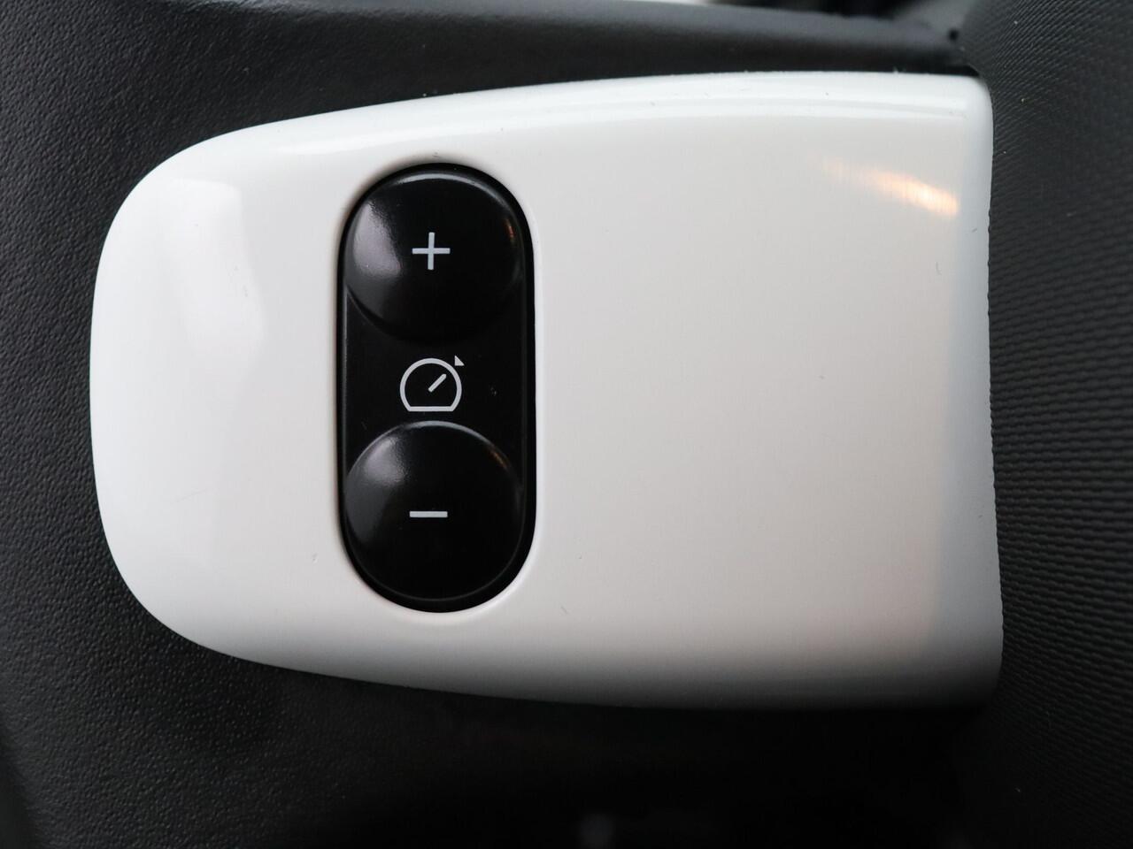 Renault TWINGO Z.E. R80 Collection Automaat Cruise | Climate | Carplay | Parkeersens. achter