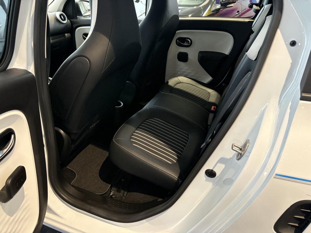 Renault TWINGO Z.E. R80 Intens AUT Electric 22kWh (SOH 96,6%) | Cruise | Lm Velgen | Camera | Apple Carplay / Android Auto