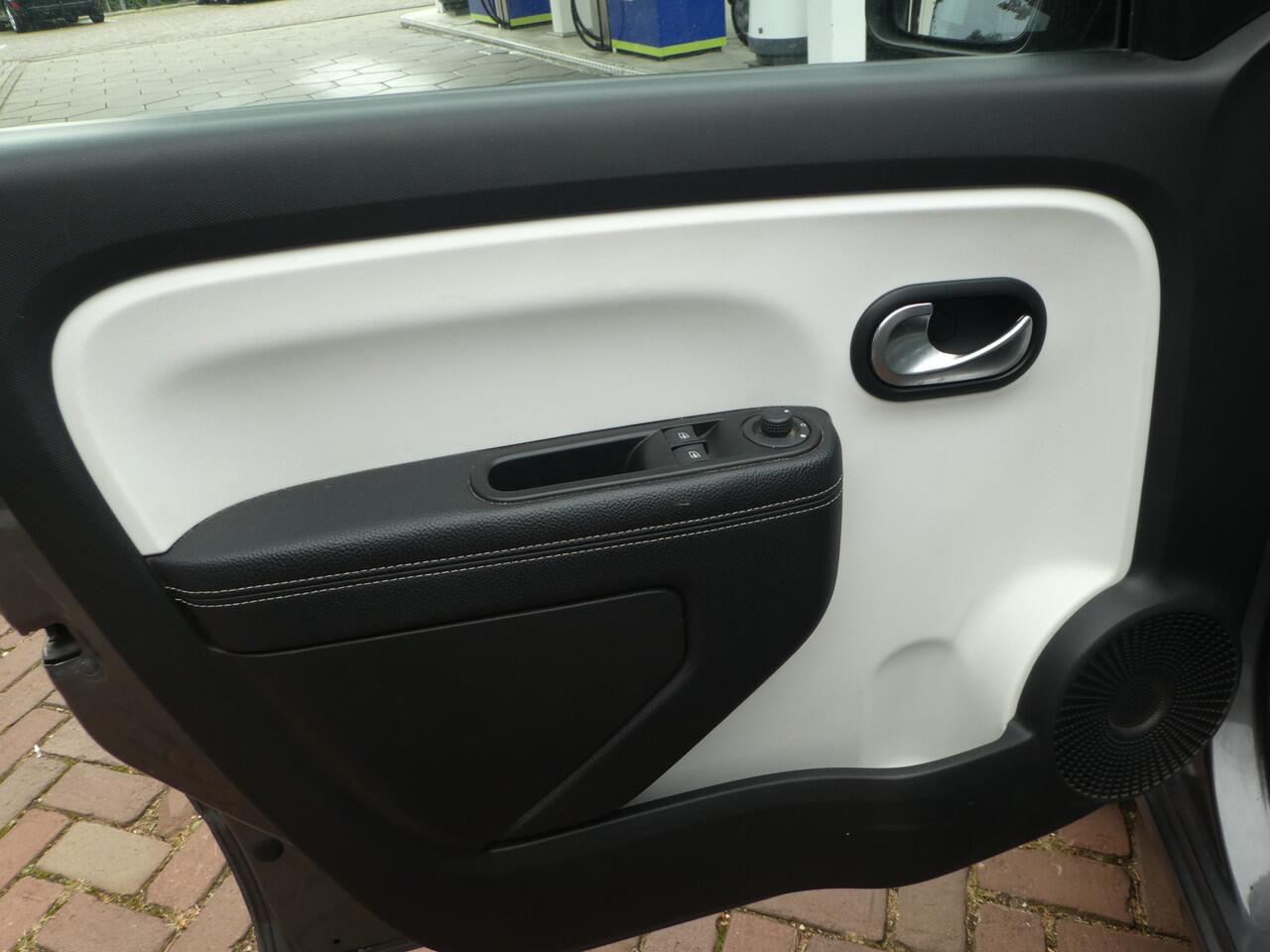 Renault TWINGO 0.9 TCe Intens Automaat, Camera, Andoird/Carplay