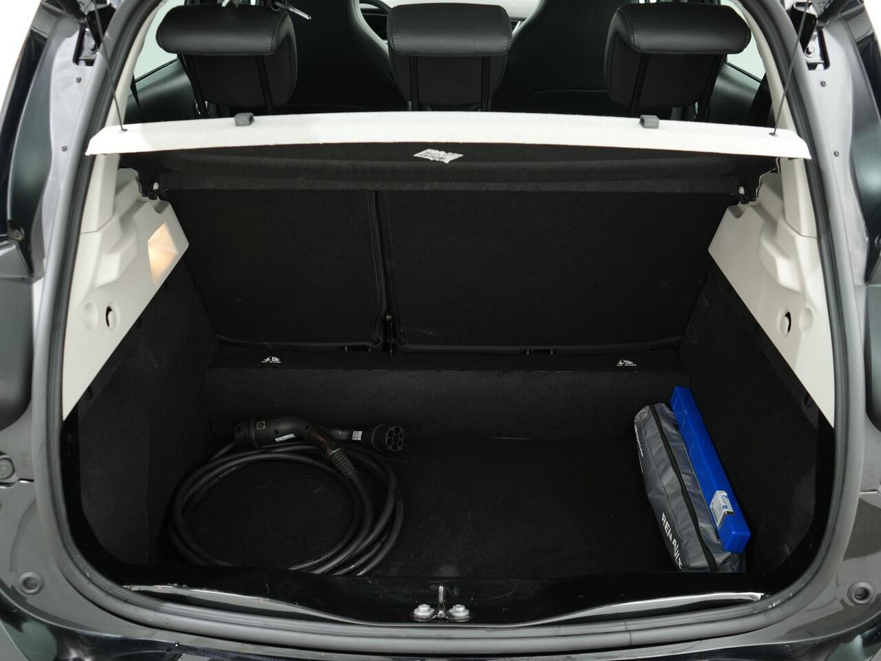 Renault ZOE R135 INTENS 52 KWH ACCUKOOP CCS | Winterpakket | Camera | Privacy Glass