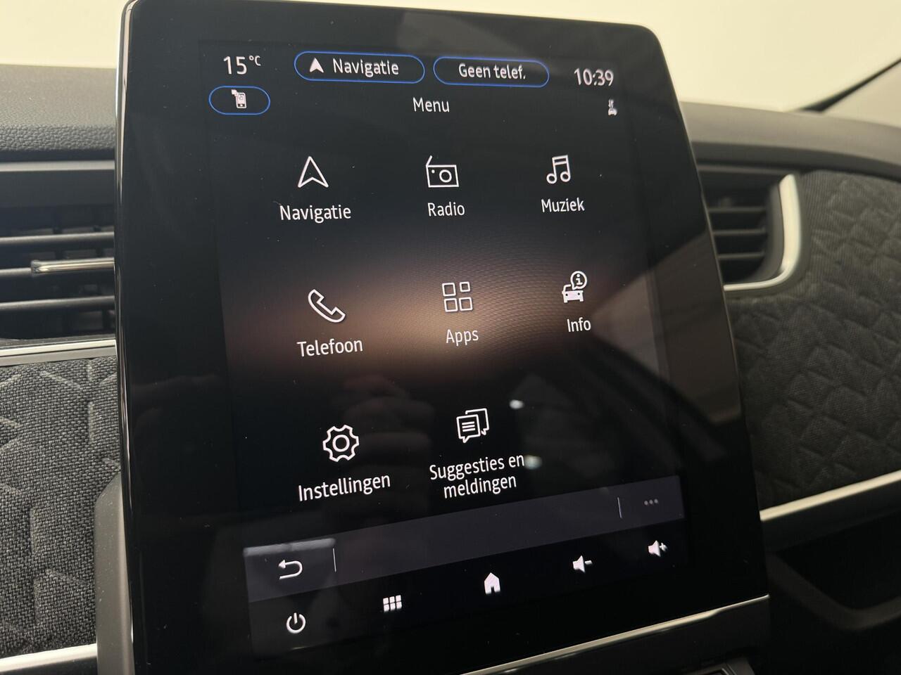 Renault ZOE R135 Iconic 52 kWh | Navigatie | Camera | Stoel + stuurverwarming | Warmtepomp |