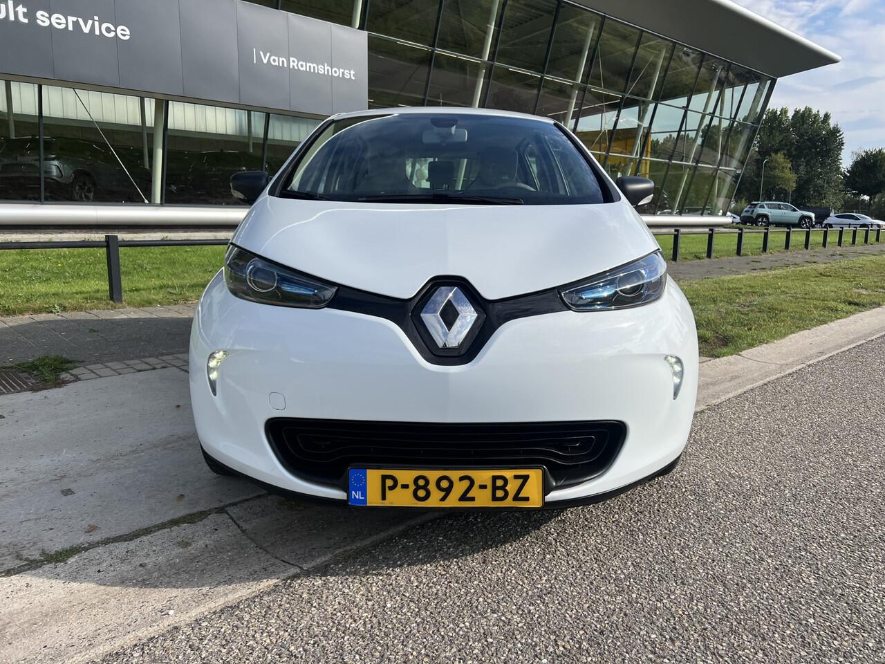 Renault ZOE E-Tech ELECTRIC R90 Life 41 kWh Huur Accu / Airco / Cruise /