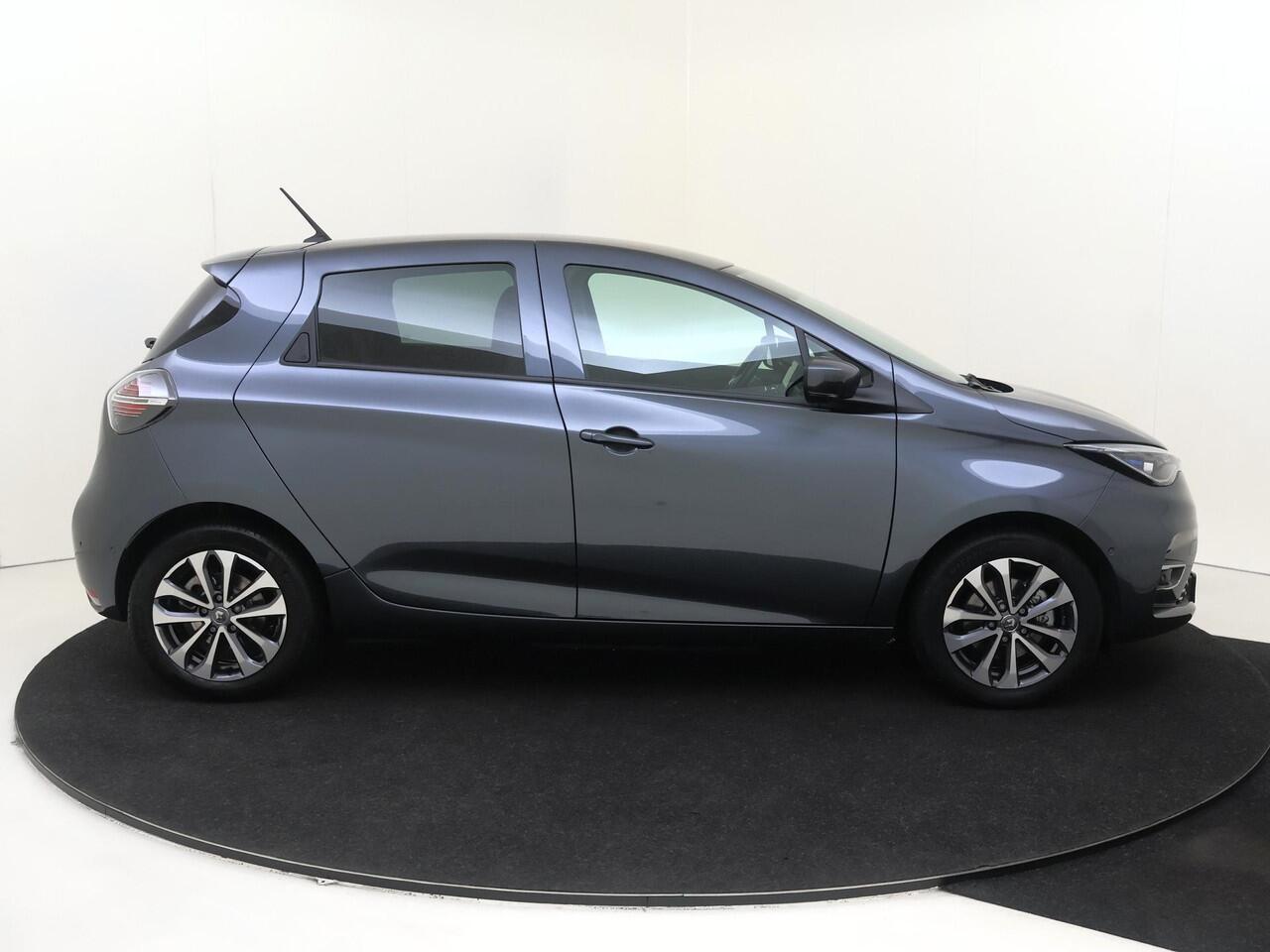 Renault ZOE R135 Intens 52 kWh inclusief Koopaccu |Pack winter, Apple Carplay/Android Auto, |cruise control, dodehoek detectie| |climate control |Half Leder | lichtmetalen velgen 16"| navigatiesysteem| warmtepomp|