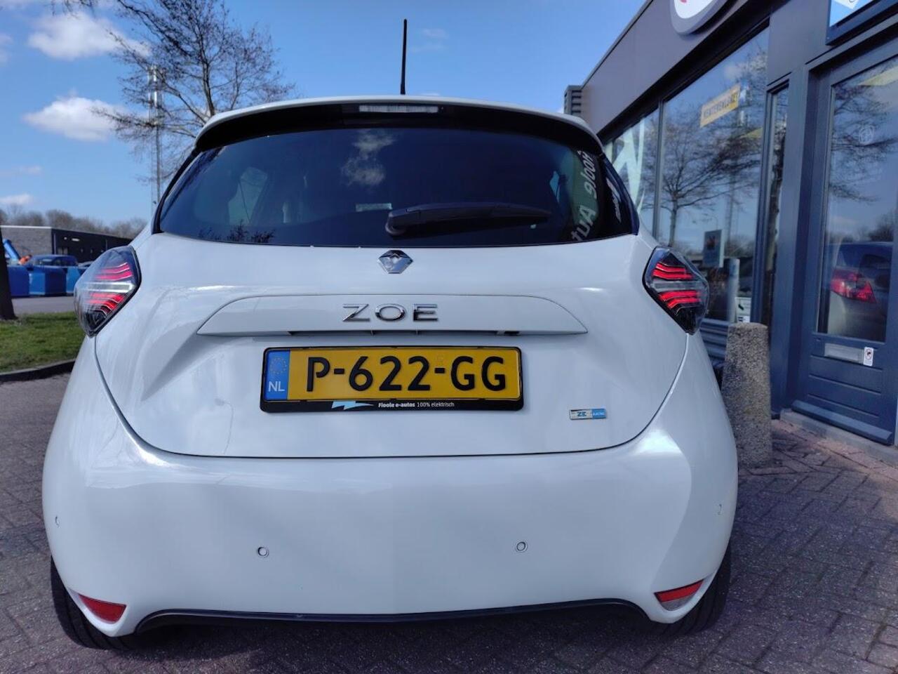 Renault ZOE R135 ZE050 Intens 52 kWh Koopaccu, 5 jaar fabrieksgarantie, camera, stoel + stuurverwarming, parkeerhulp, Android