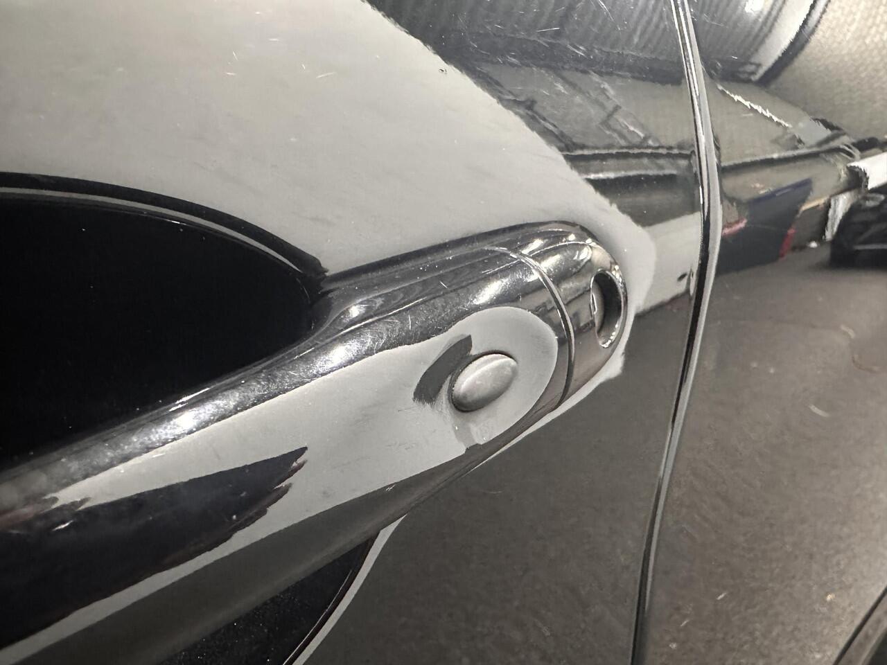 Renault ZOE R135 Intens 52 kWh Koopaccu Navigatie Apple Carplay/Android Auto Camera Parkeersensoren Cruise Control Stoel- en stuurverwarming Climate Control Lichtmetalen velgen