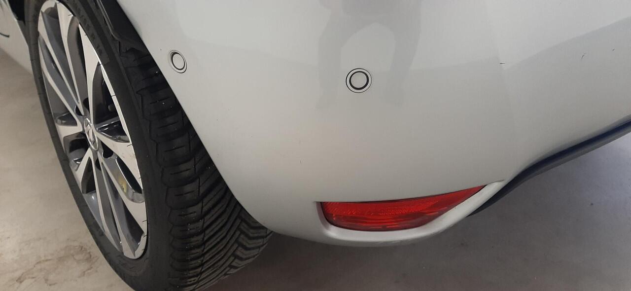 Renault ZOE R135 Intens 52 kWh / APPLE CARPLAY ANDROID AUTO / VERW. VOORSTOELEN+STUUR / CLIMATE CONTROLE / CRUISE CONTROLE / NAVIGATIE.