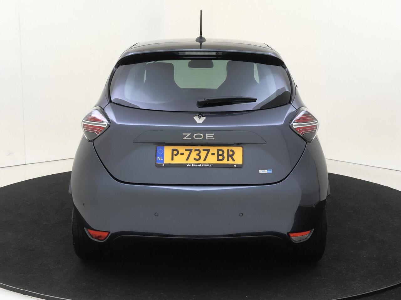 Renault ZOE R135 Intens 52 kWh inclusief Koopaccu |Pack winter, Apple Carplay/Android Auto, |cruise control, dodehoek detectie| |climate control |Half Leder | lichtmetalen velgen 16"| navigatiesysteem| warmtepomp|