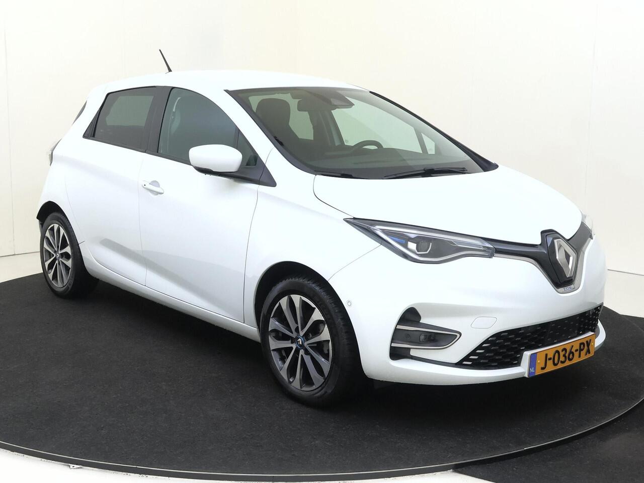 Renault ZOE R135 Intens 52 kWh INCL KOOPACCU |AUTOMAAT | 395 km WLTP | Cruise & Climate Control |Navigatie |Achteruitrijcamera |PDC voor & achter |Privacy Glass |LM velgen|