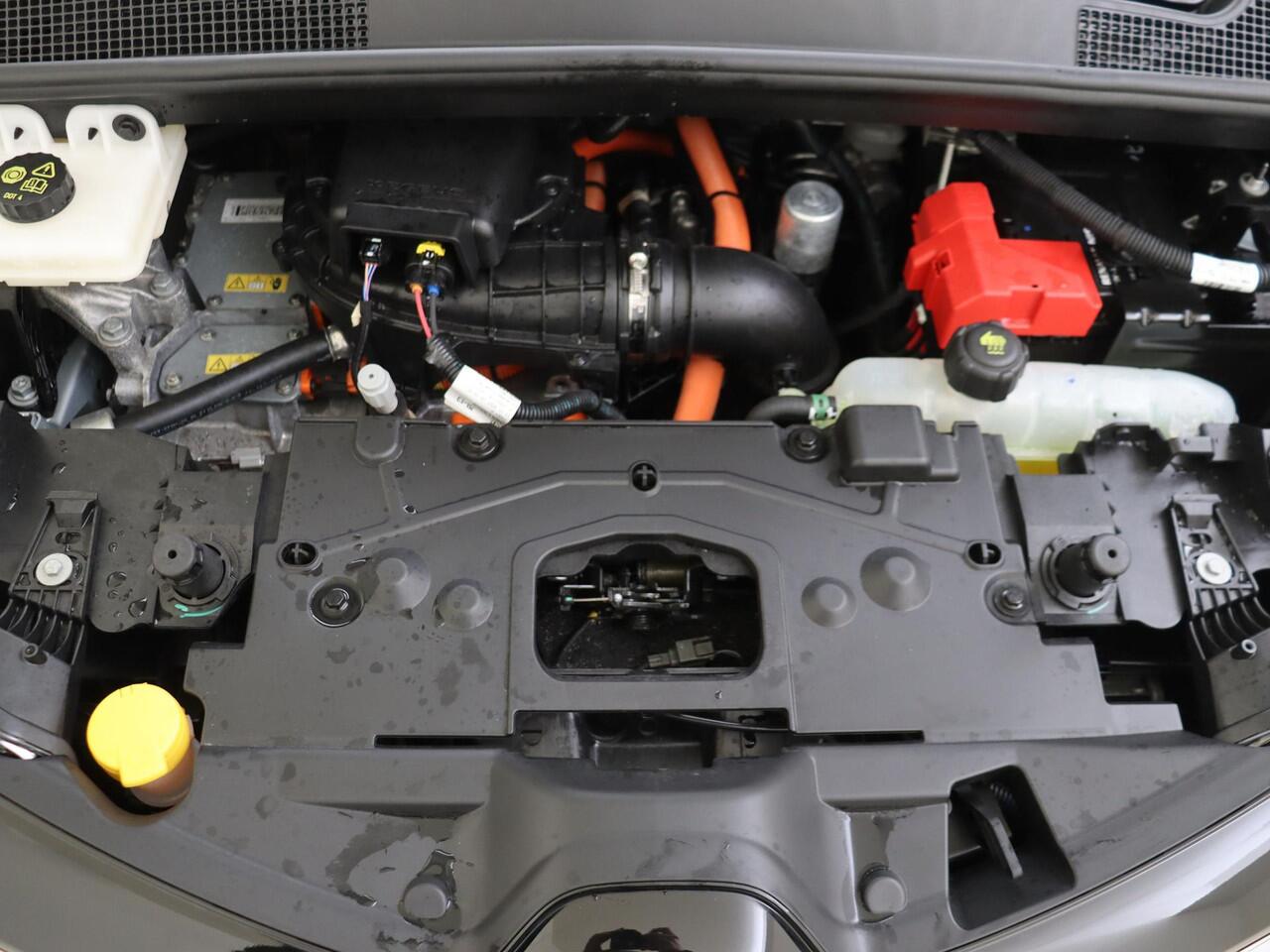 Renault ZOE R135 Intens 52 kWh Koopaccu | Automaat | SOH Waarde 88.5 % | Navigatie | Camera | Parkeersensoren | Climate Control | Cruise Control | Android Auto | Apple Carplay