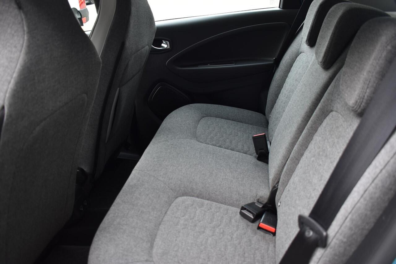 Renault ZOE R135 Zen 52 kWh | INCL. ACCU | CAMERA | APPLECARPLAY/ANDROIDAUTO | CRUISE CONTROL | CLIMATE CONTROL | PDC | LMV