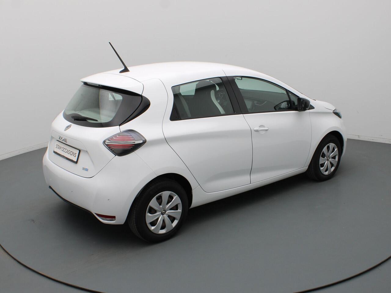 Renault ZOE R110 Life Carshare 52 kWh Automaat Cruise | Climate | Carplay | Navi | Parkeersens. achter