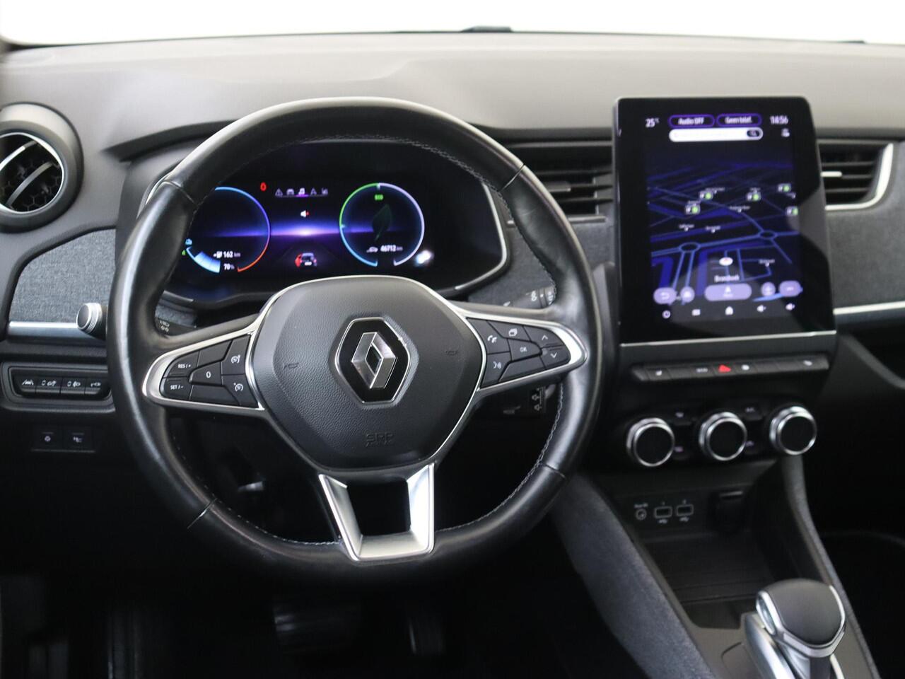 Renault ZOE R135 Intens 52 kWh incl. KOOPACCU | SOH Waarde 95,8 % | Climate Control | Navigatie | Parkeersensoren Voor en Achter | Camera Achter | Cruise Control