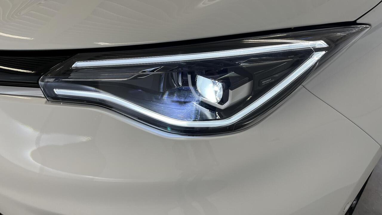 Renault ZOE R135 Iconic 52 kWh APPLE CARPLAY ANDROID AUTO / CLIMATE CONTROLE / CRUISE CONTROLE / NAVIGATIE / PARKEERSENSOREN+CAMERA.