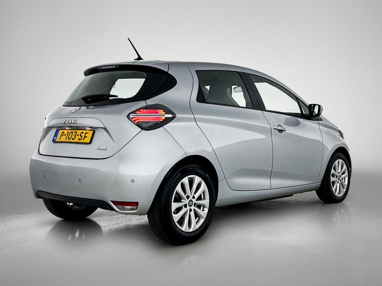 Renault ZOE R135 Intens 135Pk 52 kWh | Inclusief Koopaccu | Navigatie | Warmtepomp | Achteruitrijcamera | Dodenhoekdetectie | Cruise & Climate Controle |