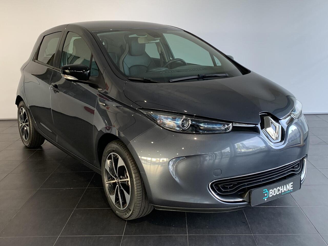 Renault ZOE R110 Iconic 41 kWh (ex Accu) NAVIGATIE | ACHTERUITRIJCAMERA | PARKEERSENSOREN ACHTER | CLIMATE CONTROL