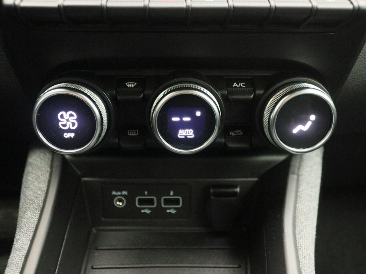 Renault ZOE R135 Intens 52 kWh Koopaccu inclusief | Easy Link Navigatie met Apple CarPlay & Android Auto | Parkeersensoren v+a met achteruitrijcamera | Pack Winter met stoel- en stuurverwarming