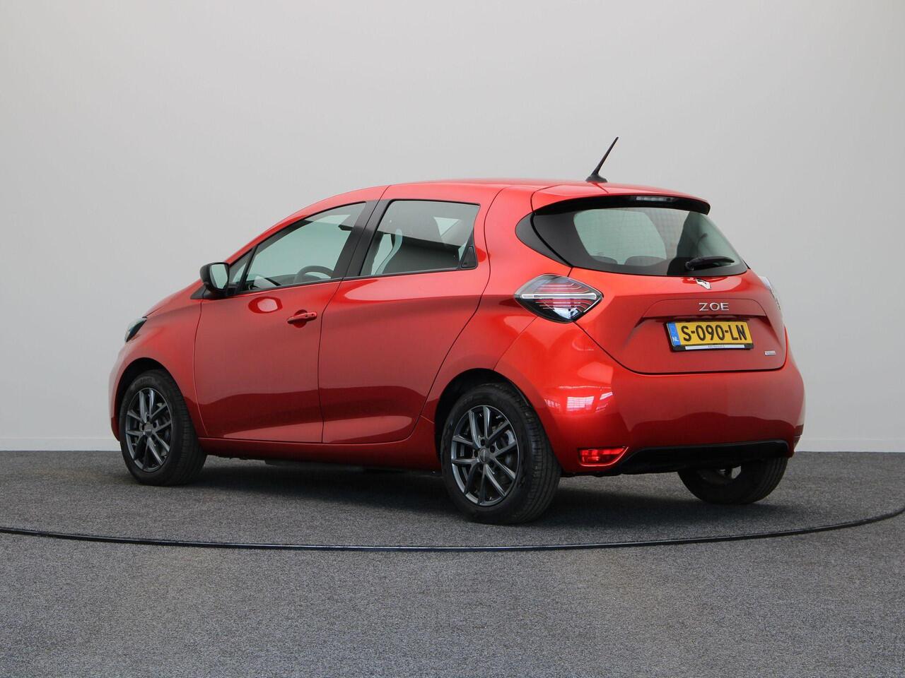 Renault ZOE R110 Life 52 kWh (ex Accu) | 97% accu score | Dealer onderhouden | Lichtmetalen velgen |