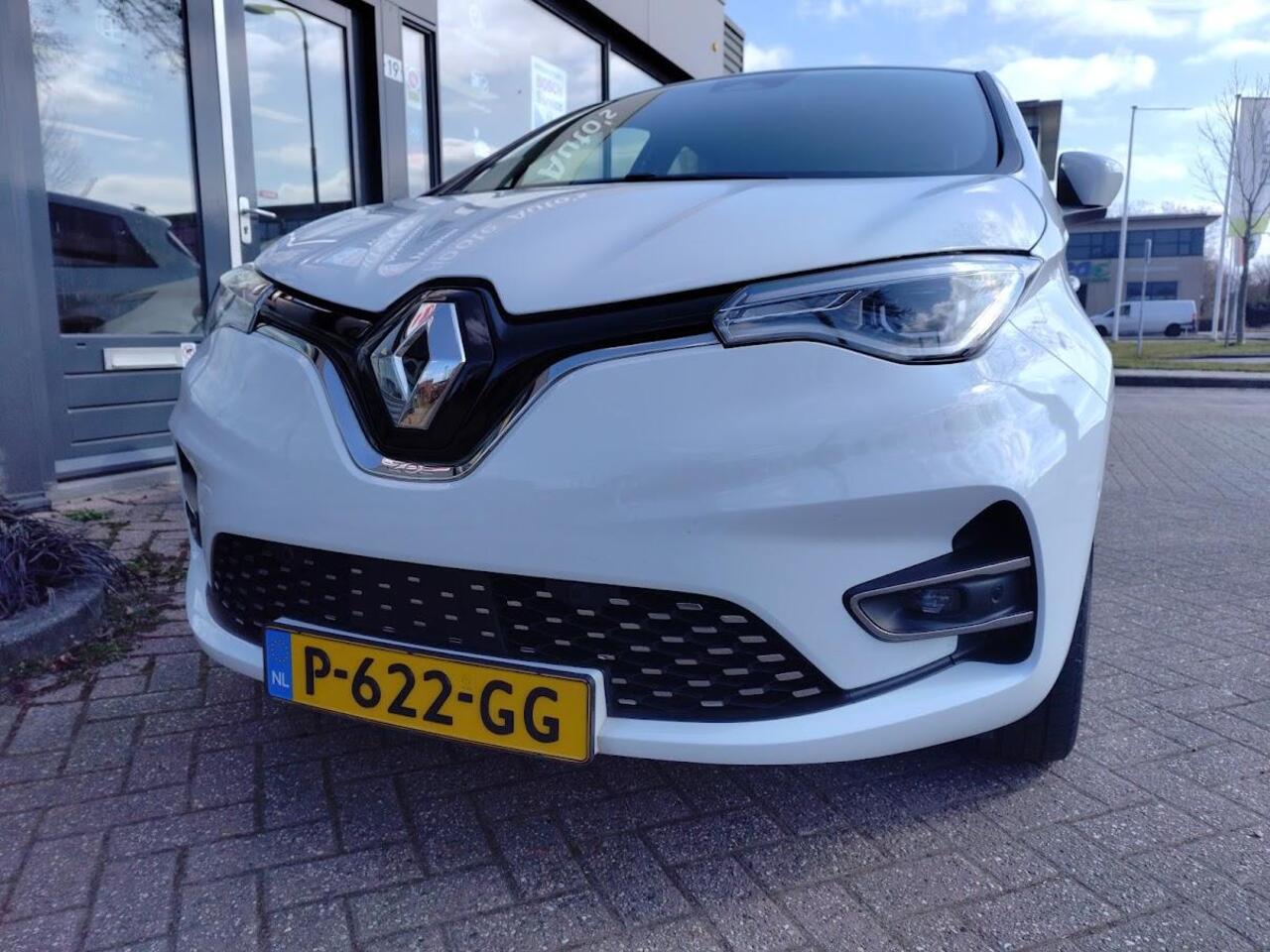 Renault ZOE R135 ZE050 Intens 52 kWh Koopaccu, 5 jaar fabrieksgarantie, camera, stoel + stuurverwarming, parkeerhulp, Android