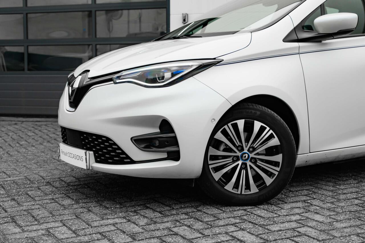 Renault ZOE R 135 PK Serie Limitee Riviera 52 kWh | Koopbatterij | Lederen interieur | Stoel en stuur verwarming | Bose geluid | Camera achter |