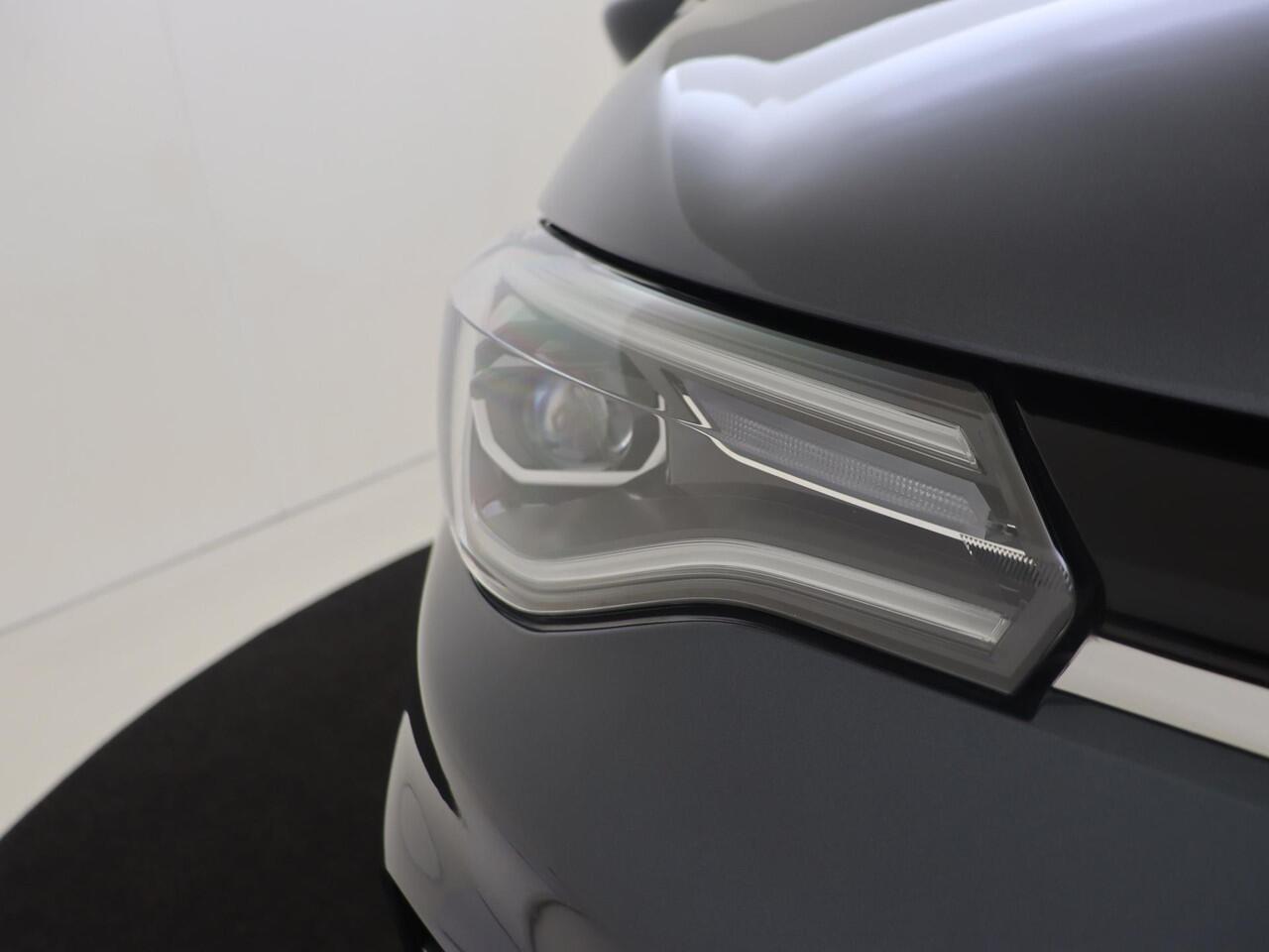 Renault ZOE R135 Intens 52 kWh inclusief Koopaccu |Pack winter, Apple Carplay/Android Auto, |cruise control, dodehoek detectie| |climate control |Half Leder | lichtmetalen velgen 16"| navigatiesysteem| warmtepomp|