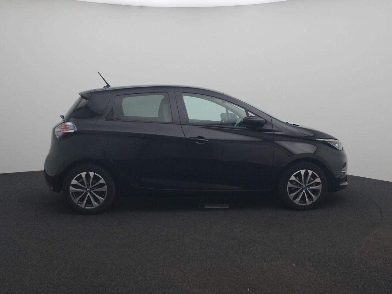 Renault ZOE R135 Intens 52 kWh Koopaccu inclusief | Easy Link Navigatie met Apple CarPlay & Android Auto | Parkeersensoren v+a met achteruitrijcamera | Pack Winter met stoel- en stuurverwarming