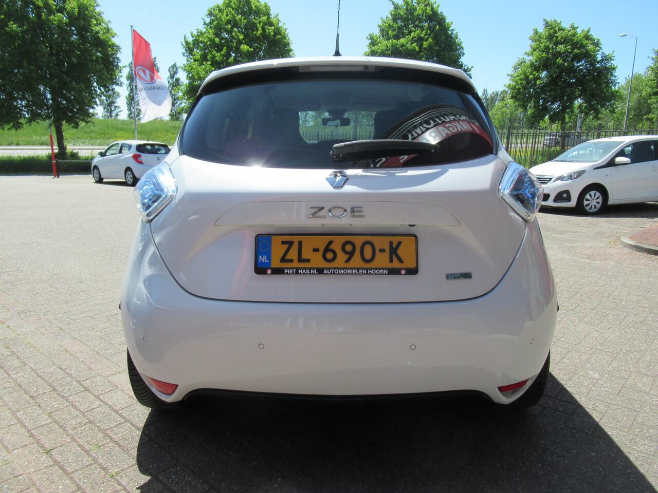 Renault ZOE R110 Iconic 41 kWh (ex Accu) | Clima-Airco | Navigatie | Parkeersensoren | Incl. Garantie | Achteruitrijcamera |