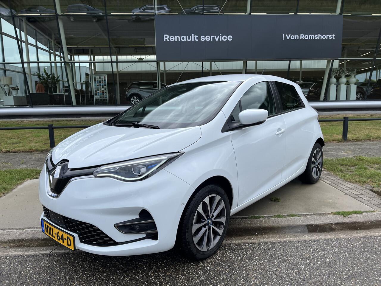 Renault ZOE E-Tech ELECTRIC R135 Intens 52 kWh / (Koopbatterij) / CCS-SNELLADER! / Apple Carplay - Android Auto / Stoelverw. + Stuurverw. /