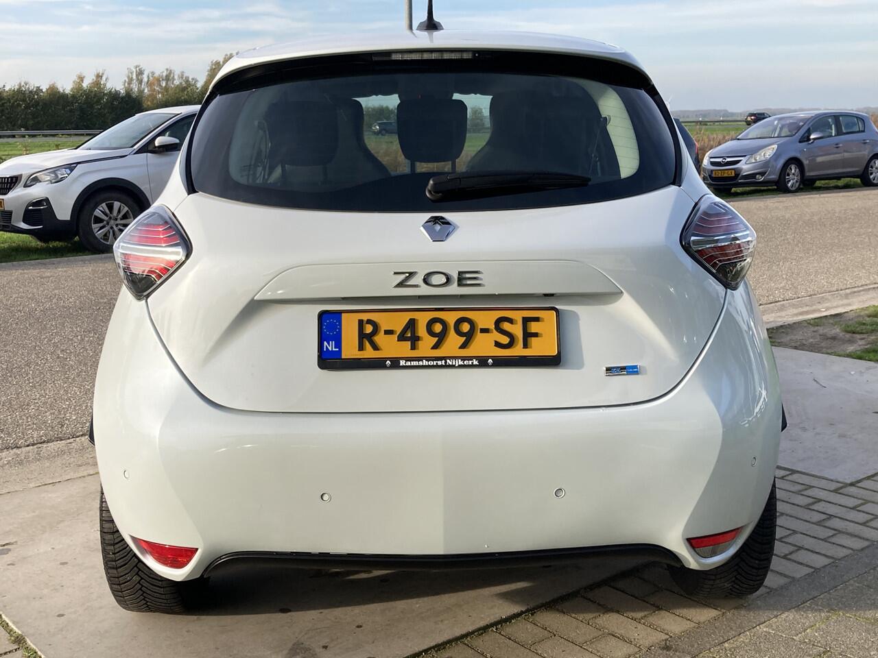 Renault ZOE E-Tech Electric R135 Intens 50 kWh (KoopBatterij) CCS-SNELLADER! / Navi / Camera / Bluetooth / Cruise / Parkeersensoren V A / Lane assist / LM Velgen 16'' /