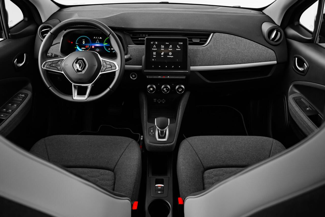 Renault ZOE R135 Evolution 52 kWh | Navigatie | Pack Comfort | Sensoren en Camera | vraag naar de beschikbaarheid | 16 % bijtelling over 30K > 60 mnd af nieuw | | incl. Bovag rijklaarpakket met 12 maanden garantie |