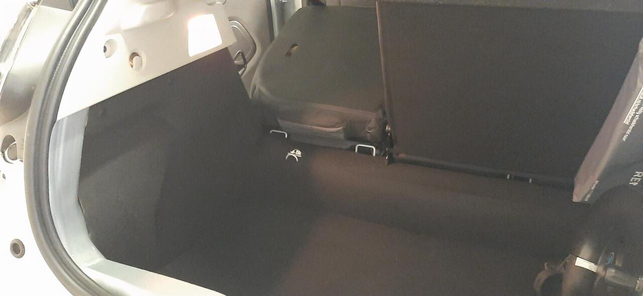 Renault ZOE R135 Intens 52 kWh / APPLE CARPLAY ANDROID AUTO / VERW. VOORSTOELEN+STUUR / CLIMATE CONTROLE / CRUISE CONTROLE / NAVIGATIE.