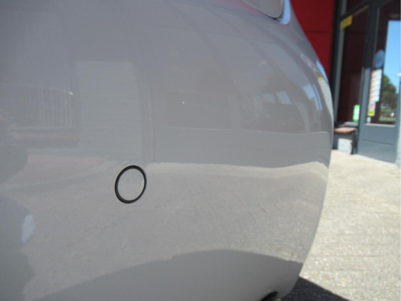 Renault ZOE R110 Iconic 41 kWh (ex Accu) | Clima-Airco | Navigatie | Parkeersensoren | Incl. Garantie | Achteruitrijcamera |