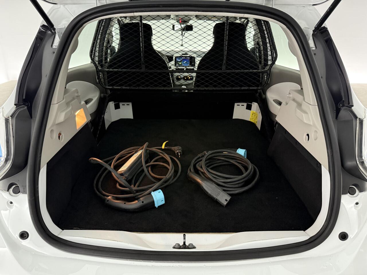 Renault ZOE Cargo Huur Accu 41 kWh | VAN | Grijs Kenteken | Airco | Cruise | Carplay | LED | Parkeersens.