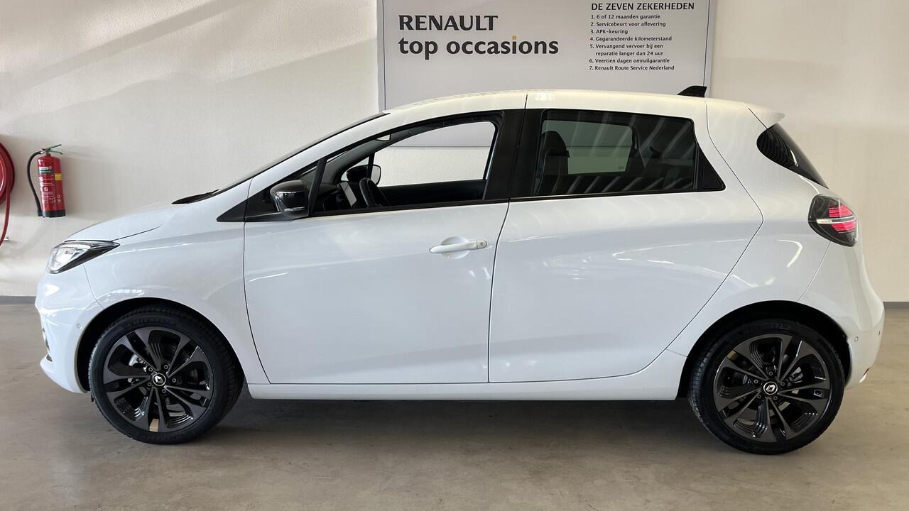 Renault ZOE R135 Iconic 52 kWh APPLE CARPLAY ANDROID AUTO / CLIMATE CONTROLE / CRUISE CONTROLE / NAVIGATIE / PARKEERSENSOREN+CAMERA.